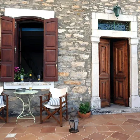 Astradeni Holiday home *