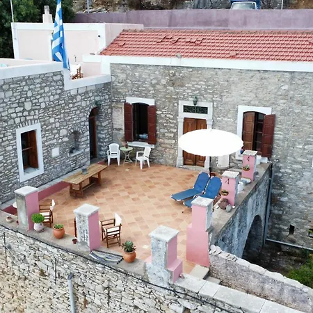 Astradeni Holiday home *