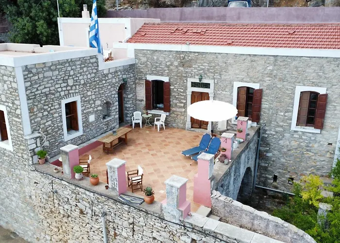 Astradeni Tatil Evi *